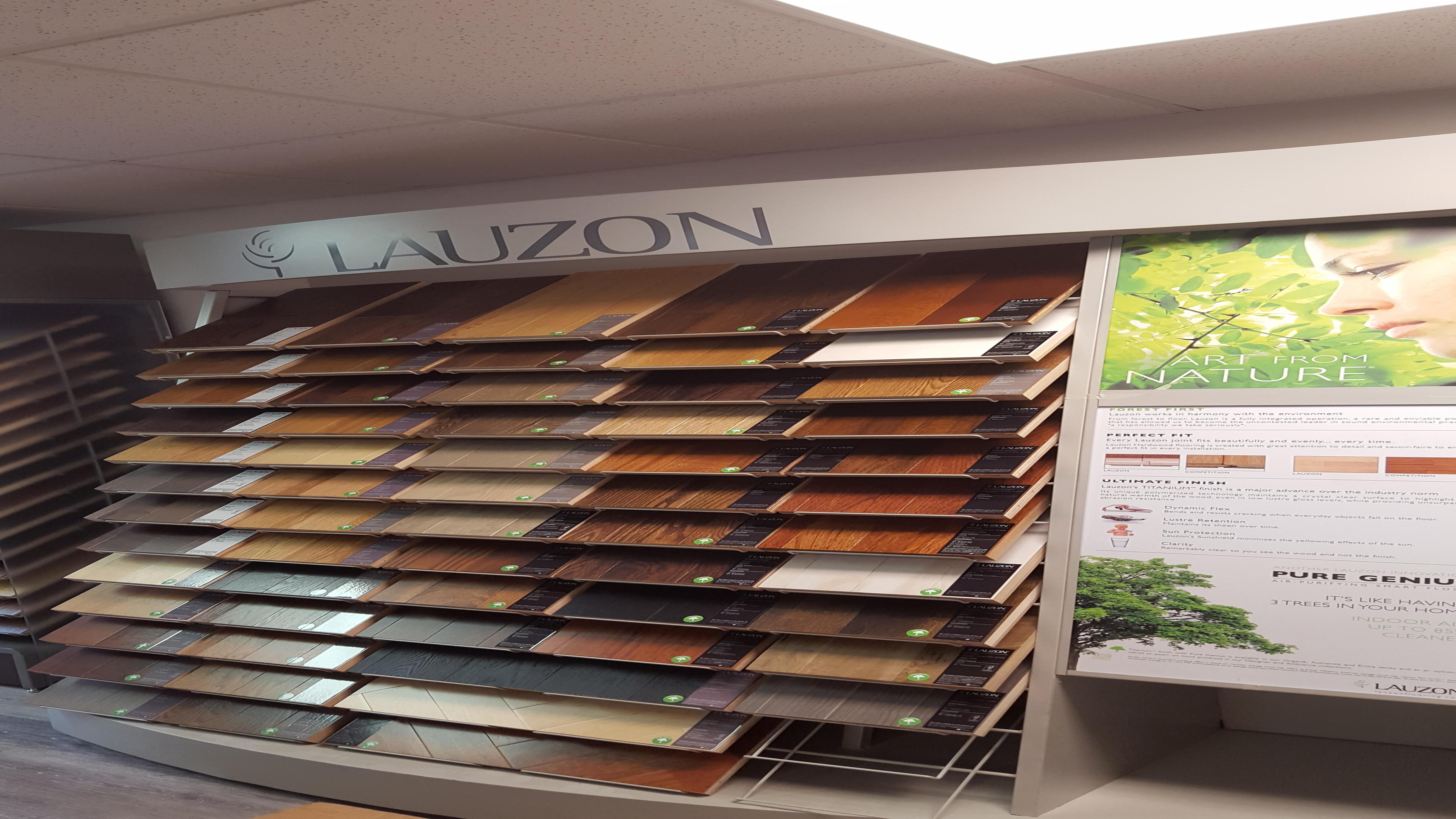 Lauzon Display