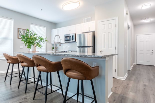 Images Pennbrook Station