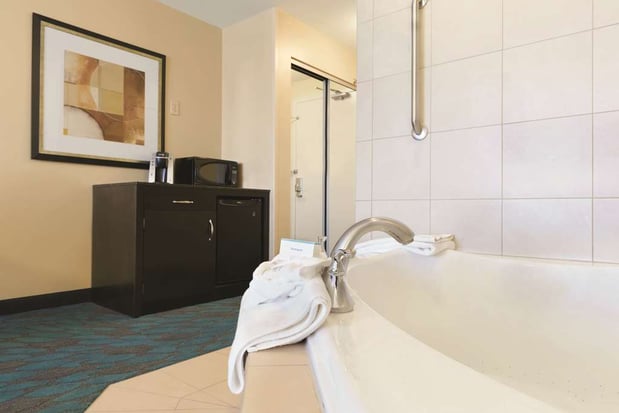 Images Hilton Garden Inn Fargo
