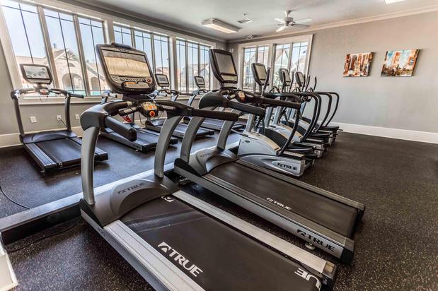 Images The Cottages at Lake Tamaha - Student Housing