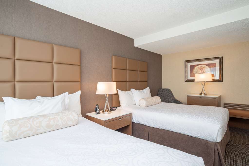 Best Western Premier Chateau Granville Hotel & Suites & Conf. Centre in Vancouver: Suite Two Double Bed