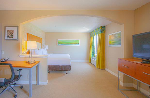 Images Holiday Inn & Suites Spring - the Woodlands Area by IHG