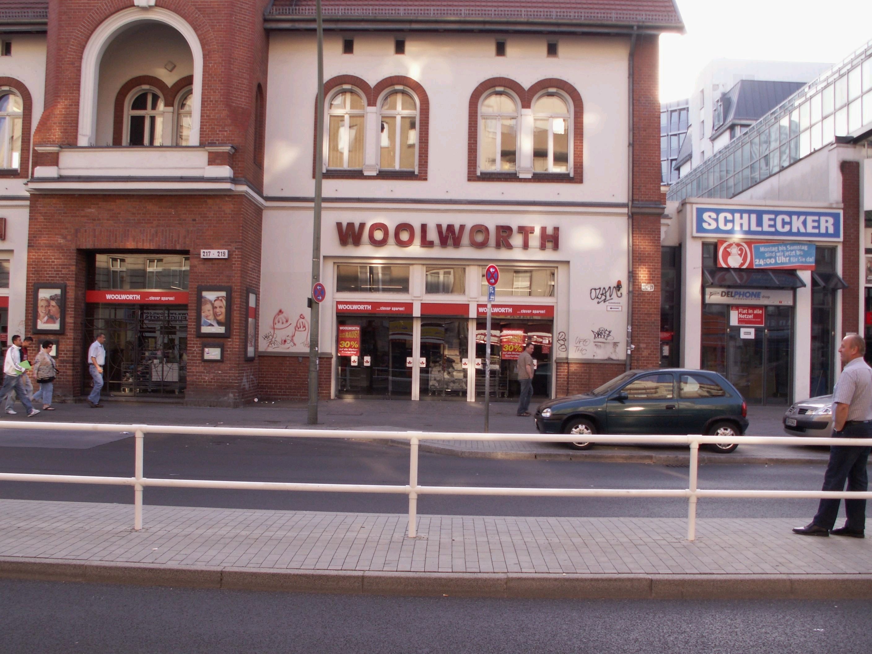 Woolworth, Hermannstraße 218 in Berlin