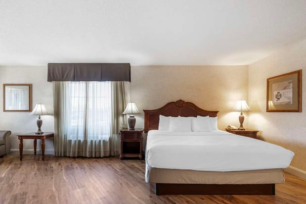 Images Best Western Plus Steeplegate Inn