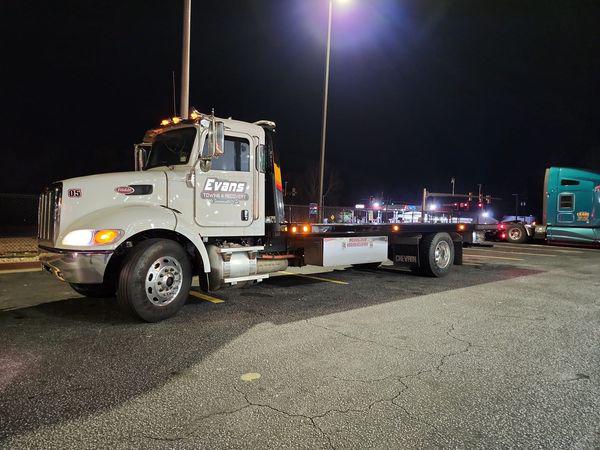 We will answer your towing call 24/7!