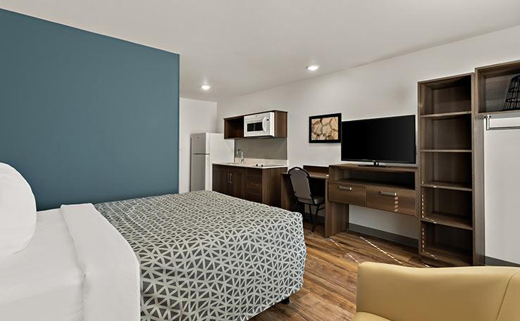 Images WoodSpring Suites Fort Collins