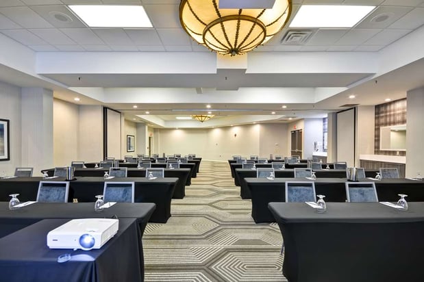Images Embassy Suites by Hilton Charlotte