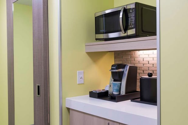 Images Hilton Garden Inn Grand Rapids East