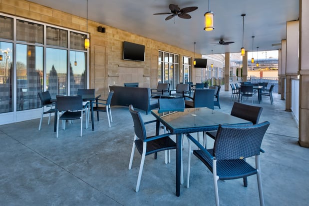 Images Holiday Inn Morgantown - University Area by IHG