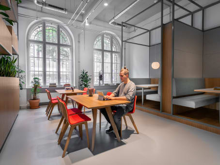 Berlin, Spaces Alte Post, Karl-Marx-Straße 97-99 in Berlin