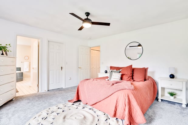 Images Melissa Jacobs | REALTOR | COMPASS