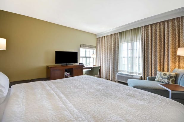 Images Hampton Inn & Suites Charleston Airport