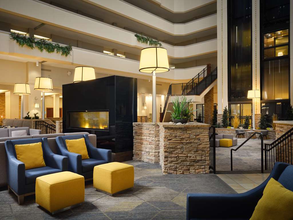 Lobby Hilton Fort Collins Fort Collins (970)482-2626
