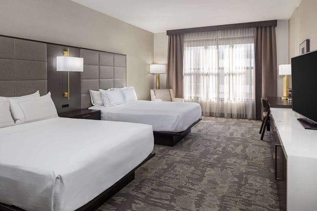 Images Hilton Promenade at Branson Landing