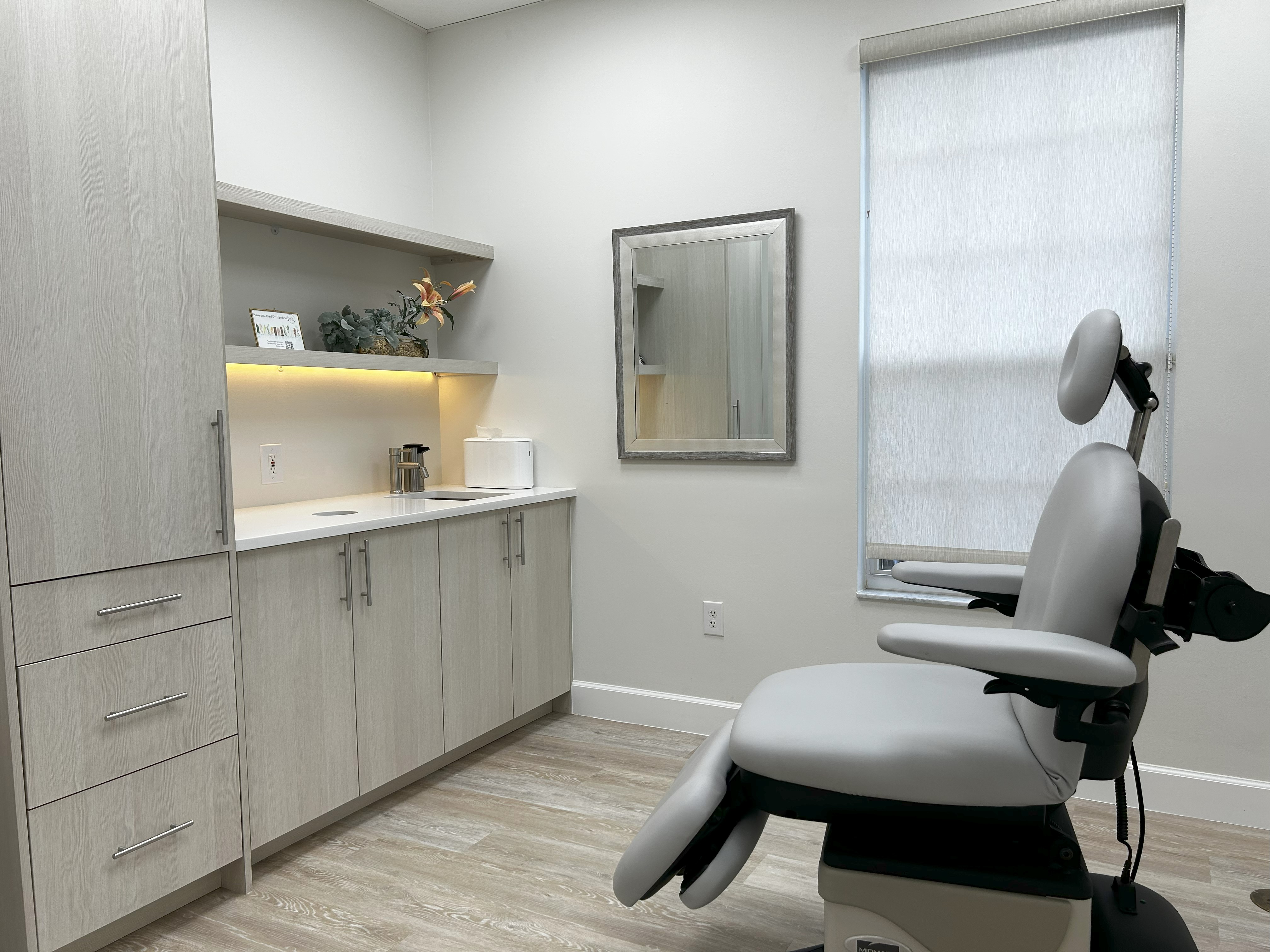 Yag-Howard exam room