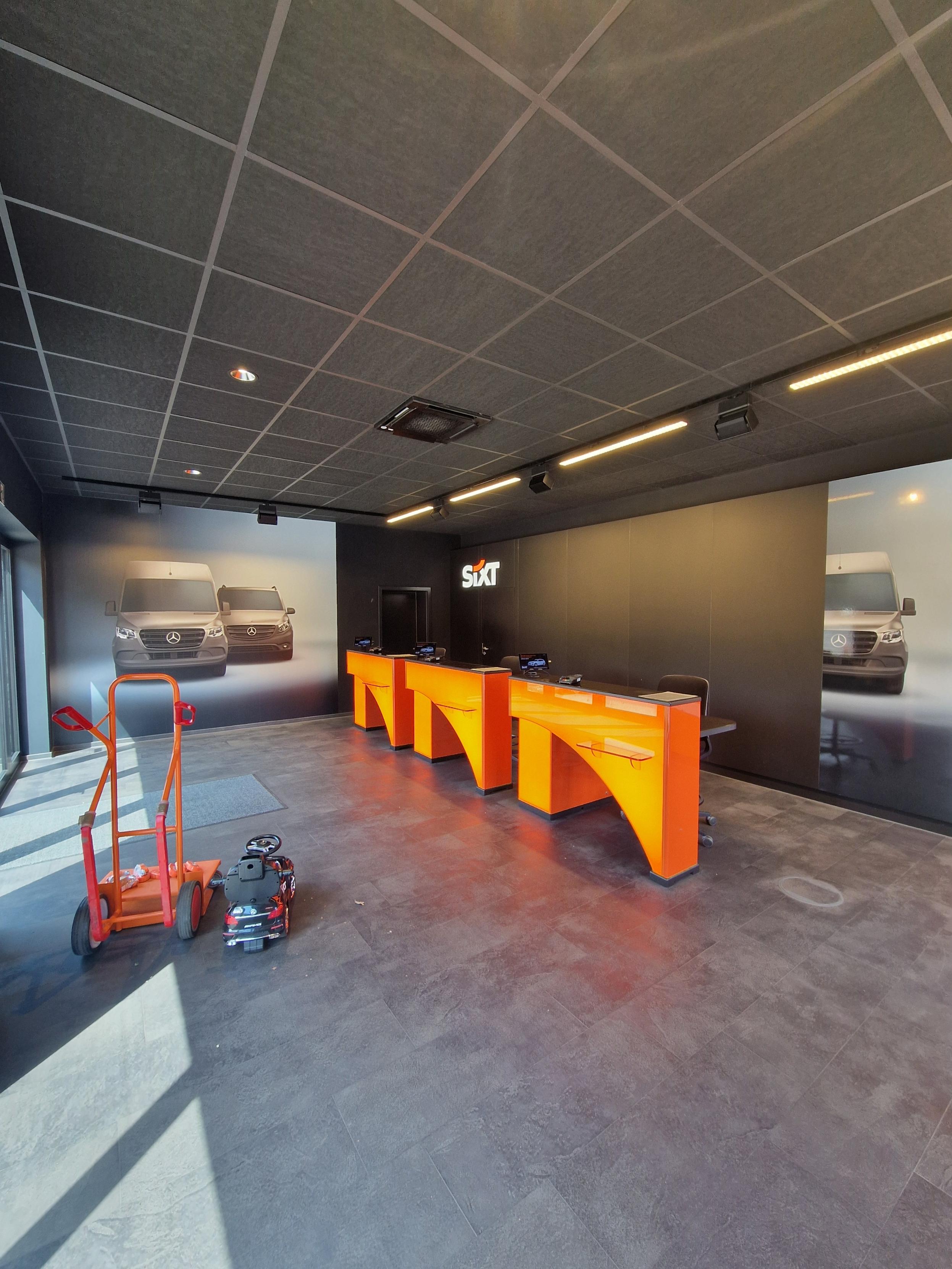 SIXT Truck Center Düsseldorf, Tilde-Klose-Weg 2-4 in Düsseldorf