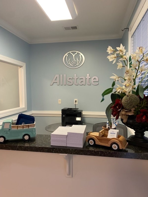 Images Laurie Griner: Allstate Insurance