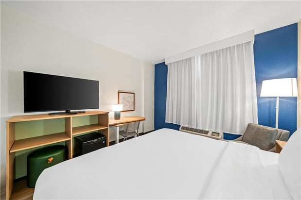 Images Spark by Hilton Orlando near Universal
