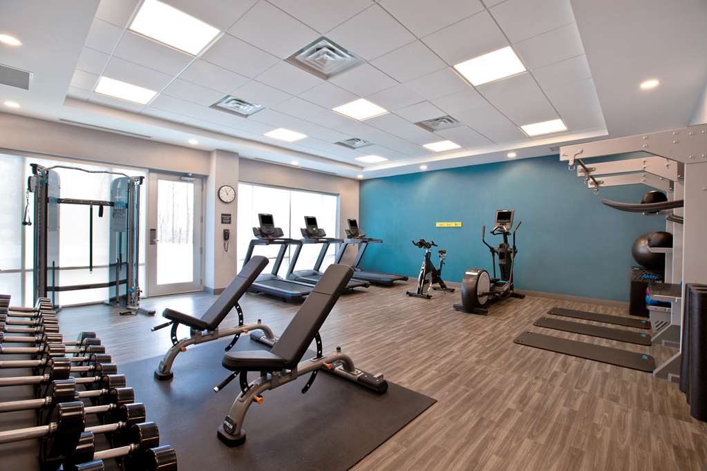 Health club  fitness center  gym Hampton Inn & Suites Ottawa West Nepean (613)216-7829