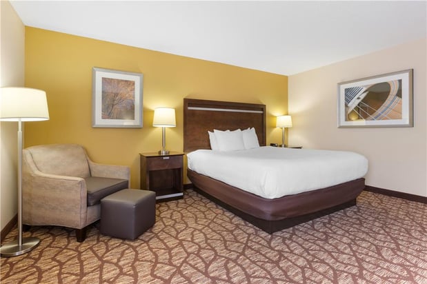 Images Best Western Plus Belle Meade Inn & Suites