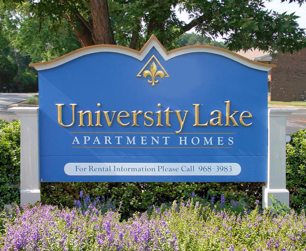 Images University Lake Apartments
