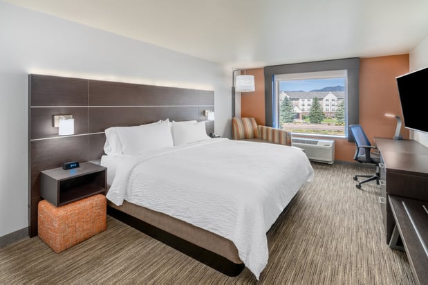 Images Holiday Inn Express & Suites Colorado Springs Afa Northgate by IHG
