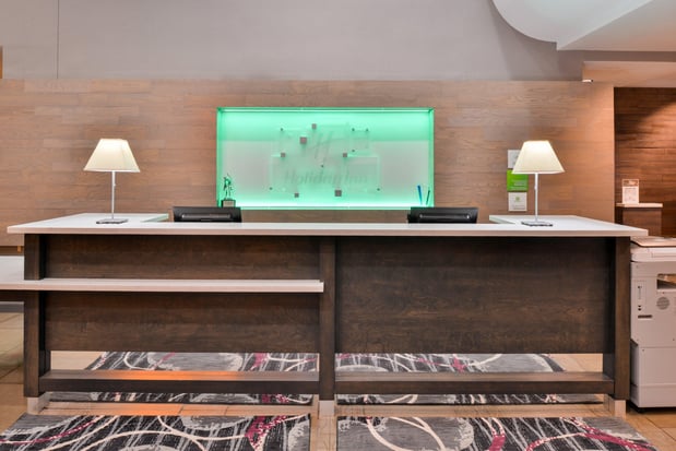 Images Holiday Inn Kansas City Airport by IHG