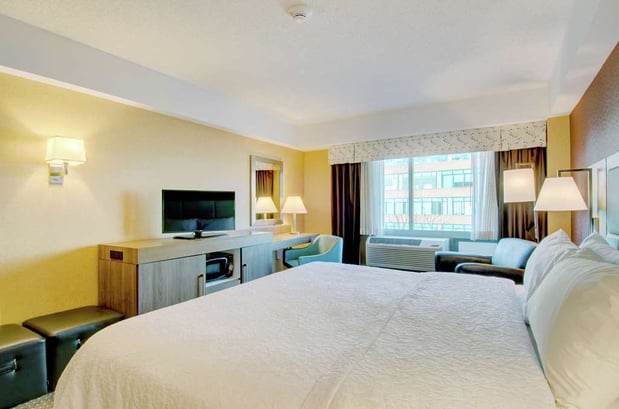 Images Hampton Inn & Suites Boston Crosstown Center