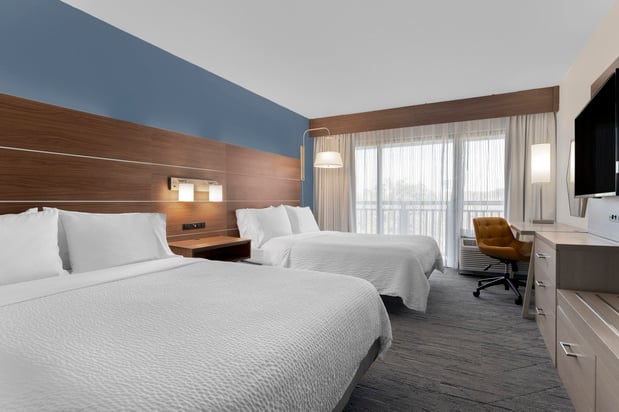 Images Holiday Inn Express Hilton Head Island by IHG