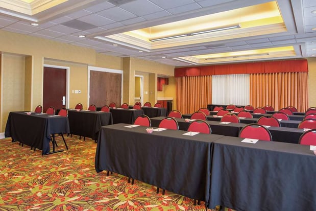 Images Hampton Inn & Suites Charlotte-Arrowood Rd.