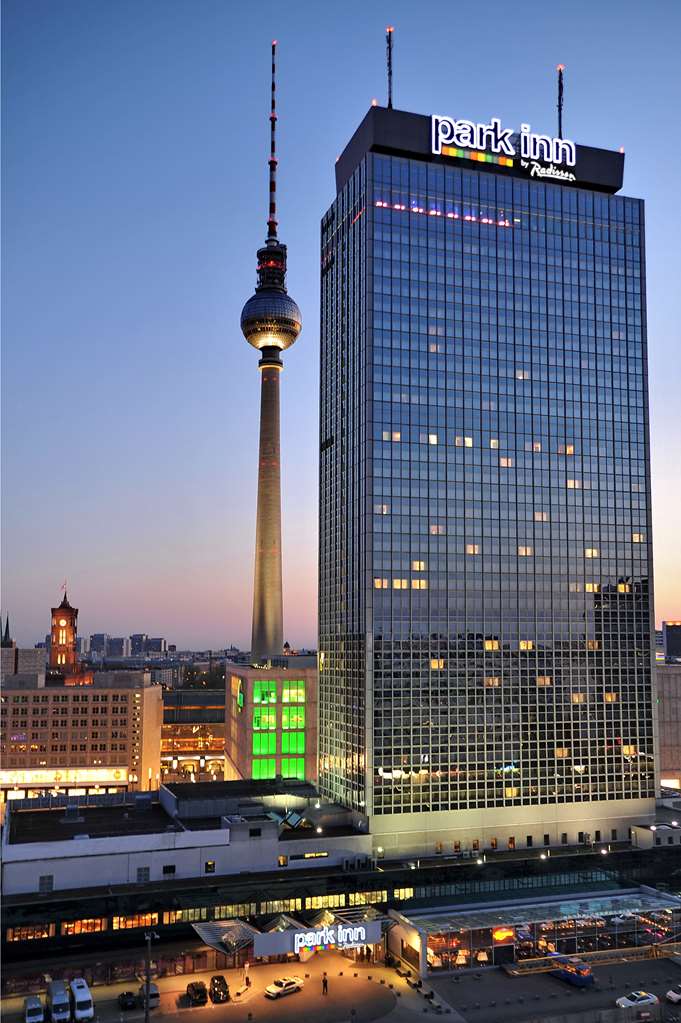 Hotel Exterior Park Inn by Radisson Berlin Alexanderplatz Berlin 030 23890