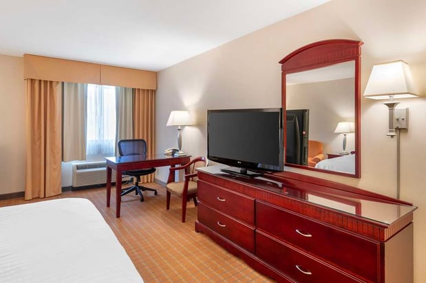 Images Best Western Plus West Covina Inn
