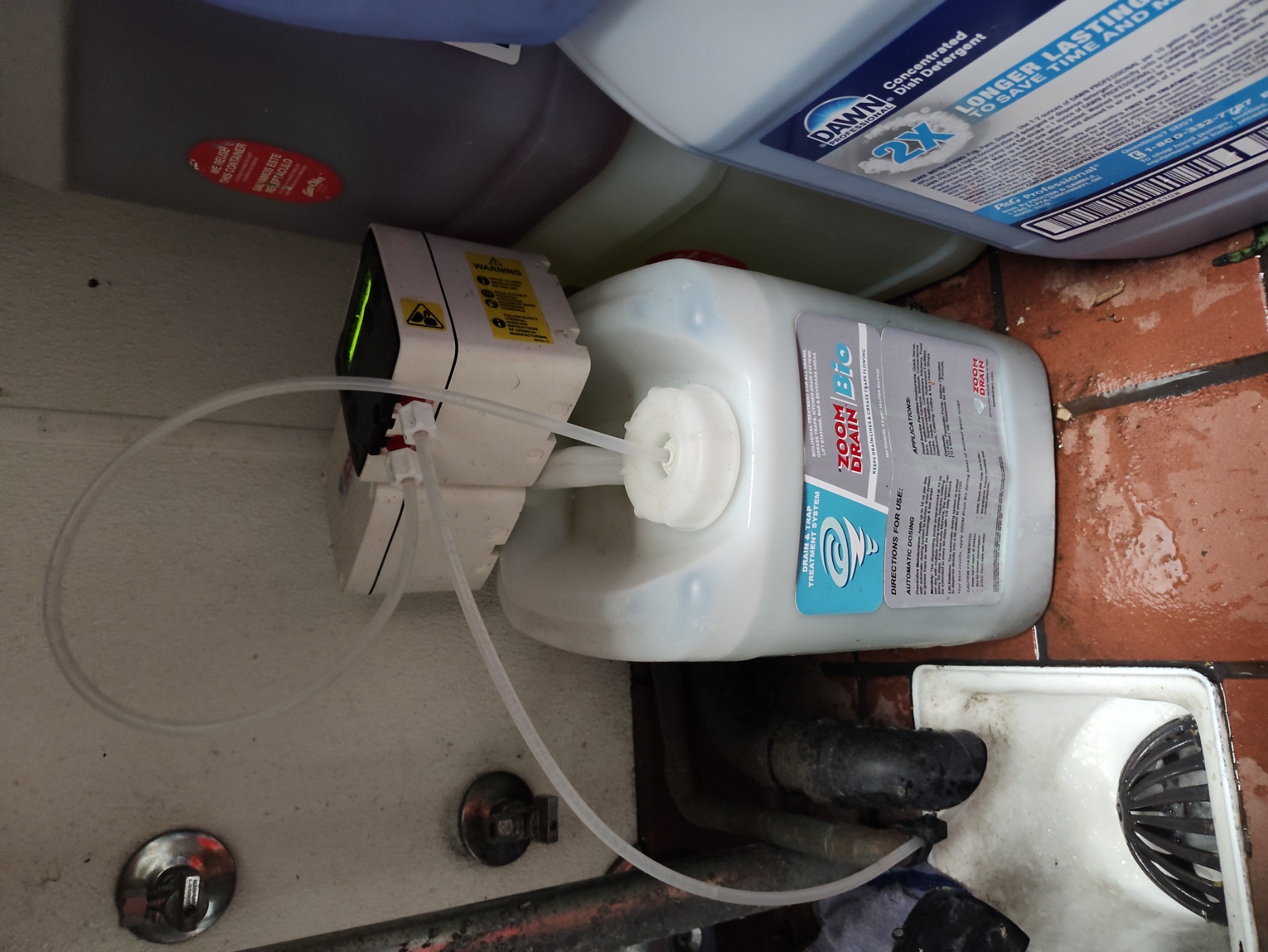 Zoom Bio helps keep drains clear 
