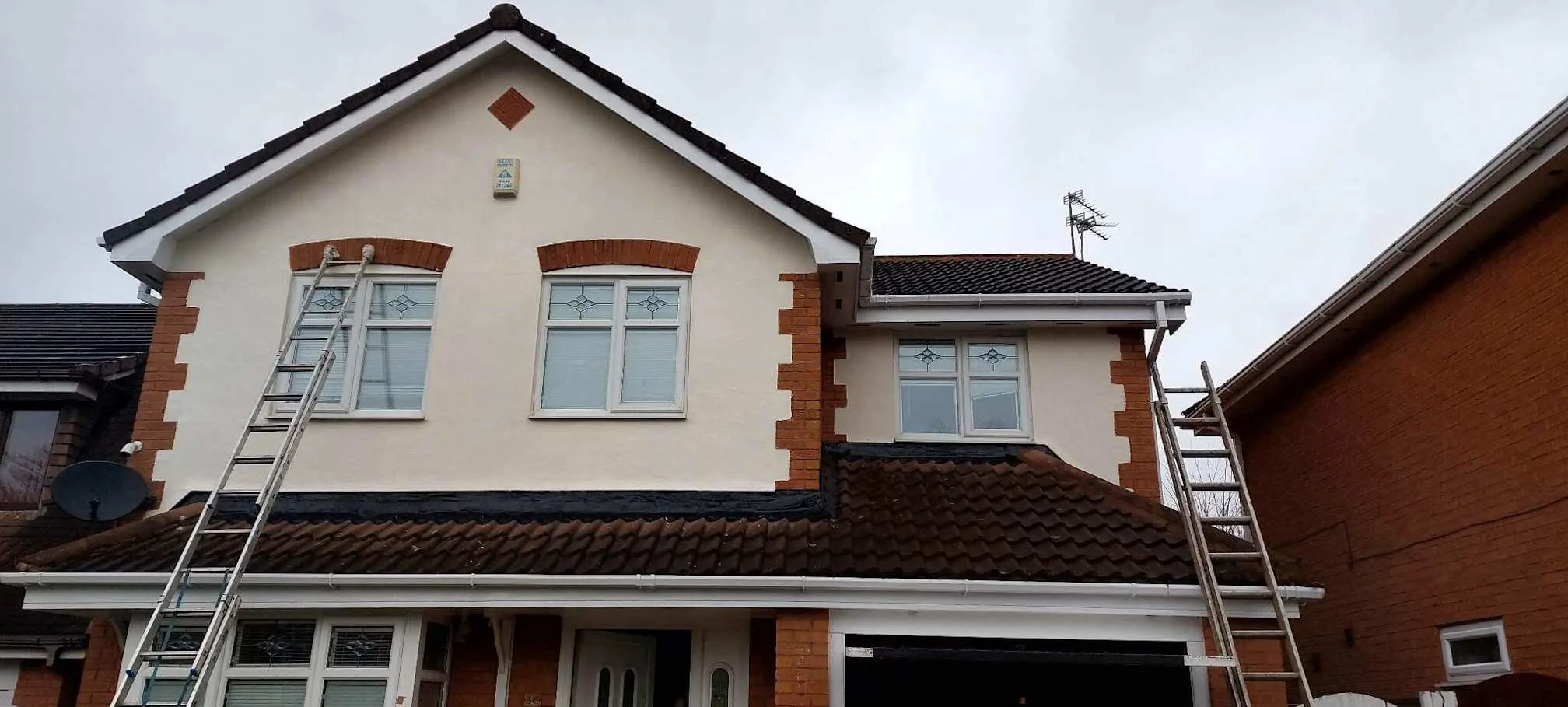 Images Ivo & Tina HK Service Ltd