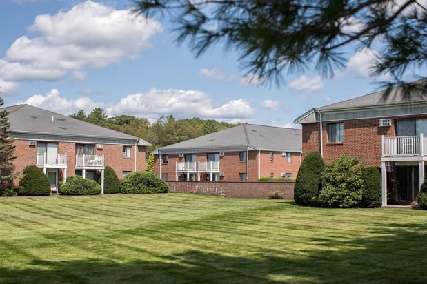 Images Princeton Green Apartments