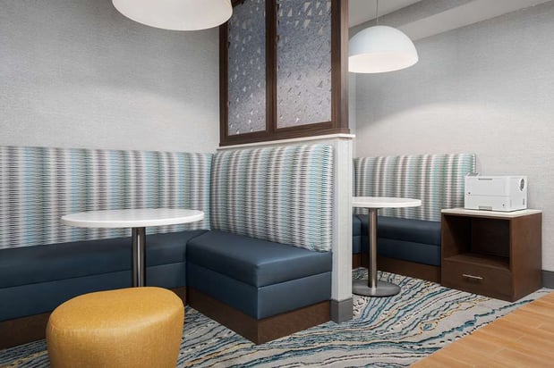 Images Hampton Inn & Suites ATL-Six Flags
