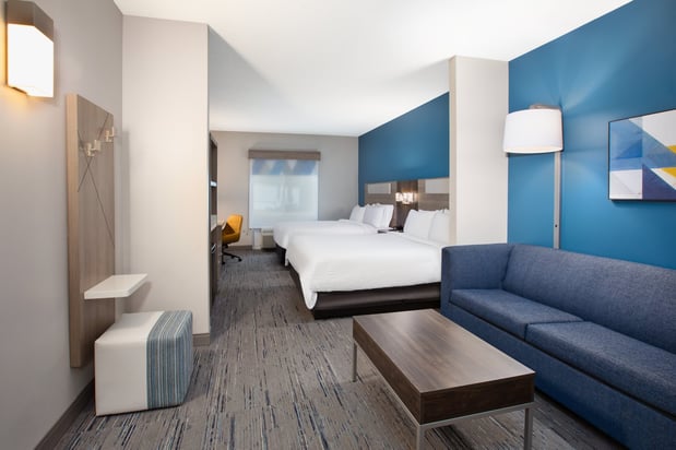 Images Holiday Inn Express & Suites Grand Rapids-North by IHG