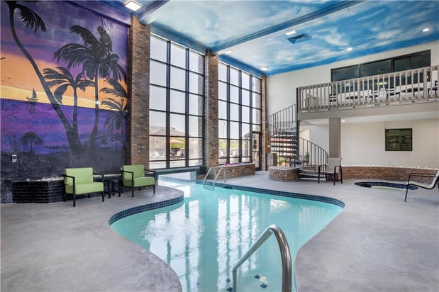 Images SureStay Plus by Best Western Greenwood