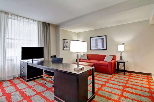 Images Hampton Inn & Suites Cincinnati-Downtown