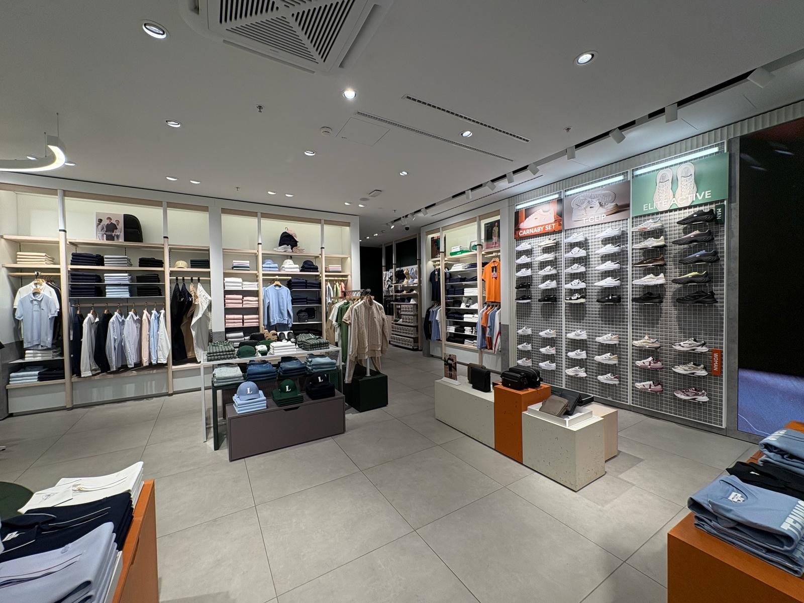 Lacoste, Europastraße 1 in Salzburg/Europark