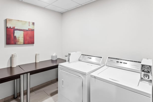 Images Holiday Inn Express & Suites Charleston NW - Cross Lanes by IHG