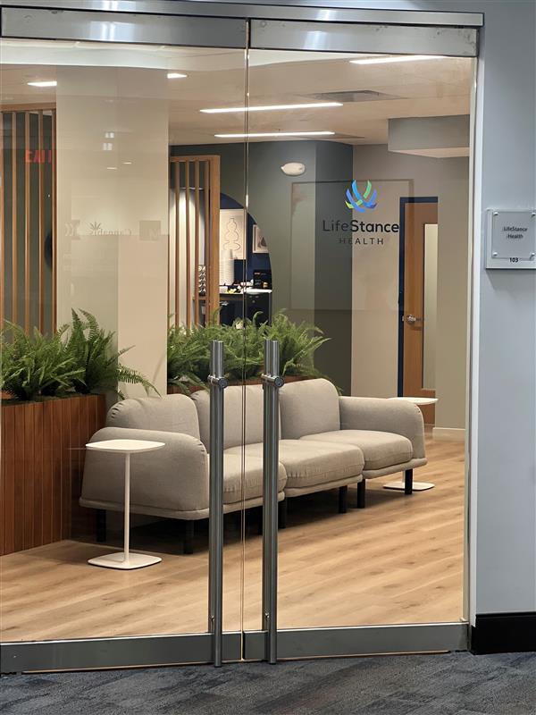 Images LifeStance Therapists & Psychiatrists Northbrook