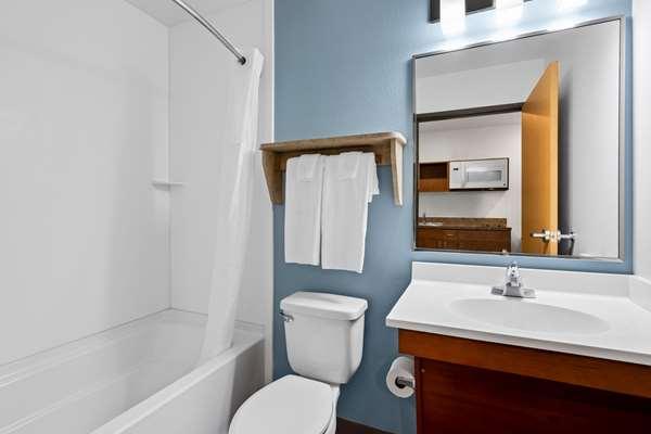 Images WoodSpring Suites Hobbs