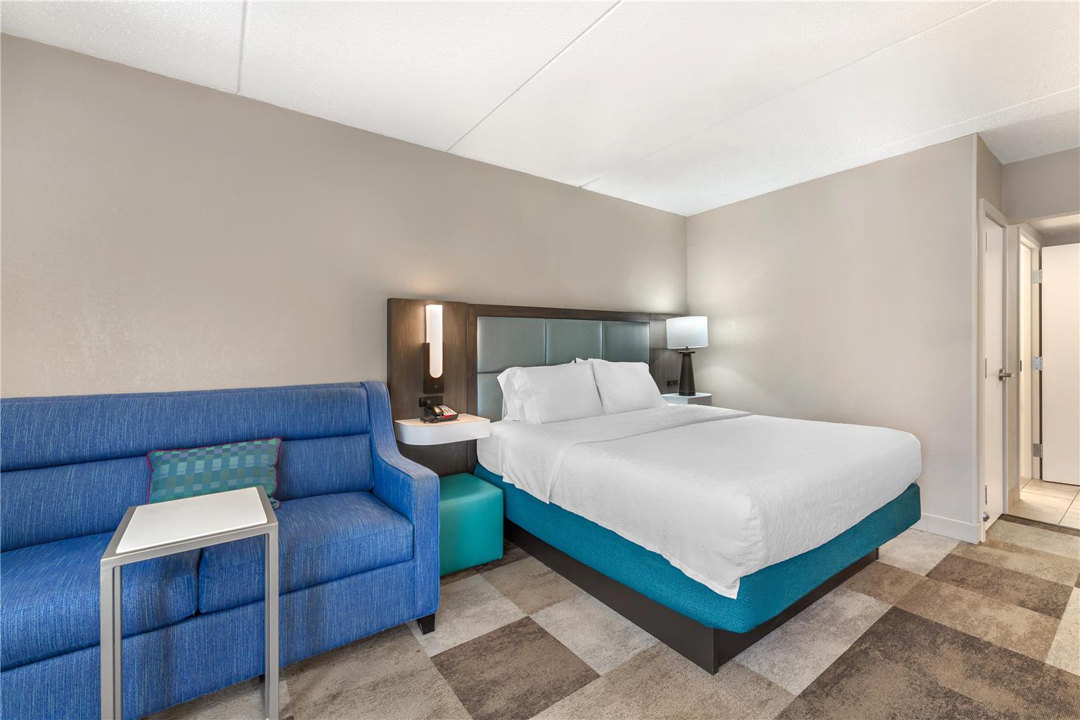 Guest room 