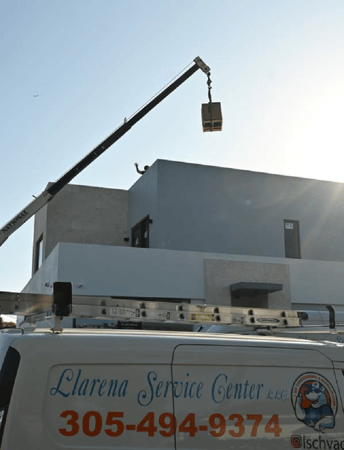 Images Llarena Service Center LLC