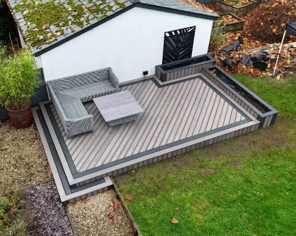 Images Ellis Decks Ltd