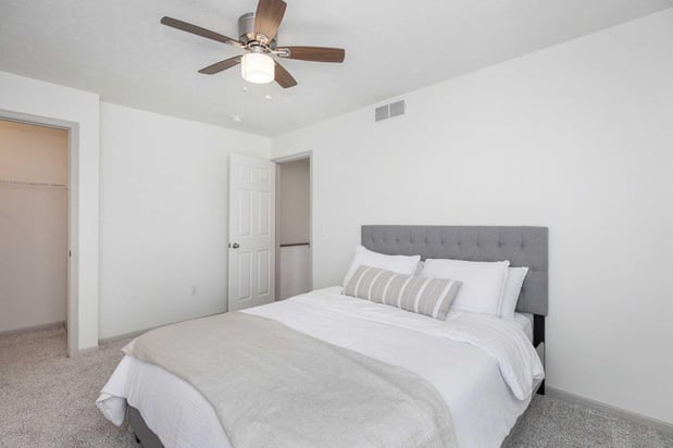 Images Waterford Village Medina