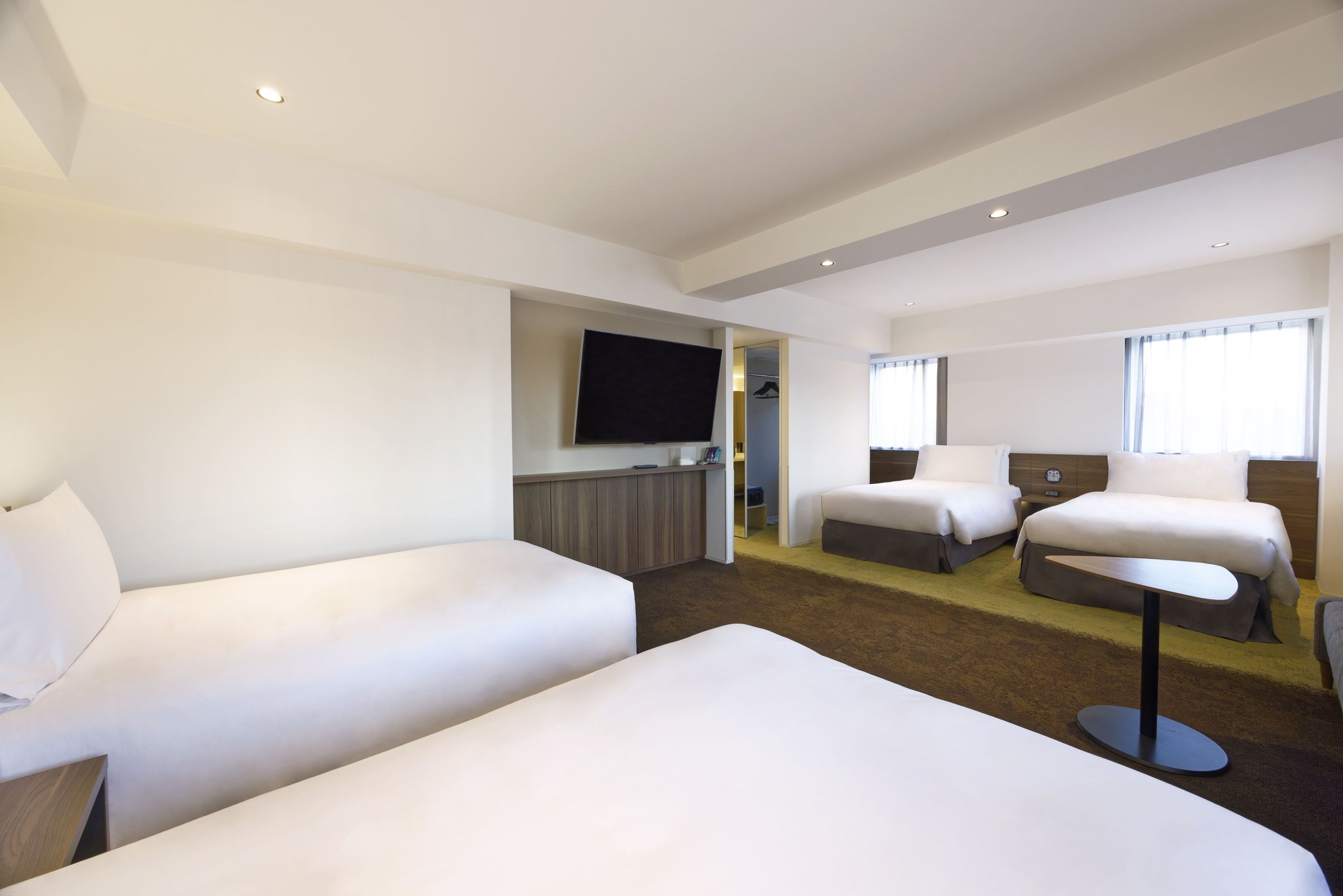 Images Holiday Inn & Suites Sapporo Odori Park by IHG