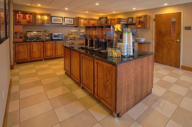 Images Hampton Inn Wheeling