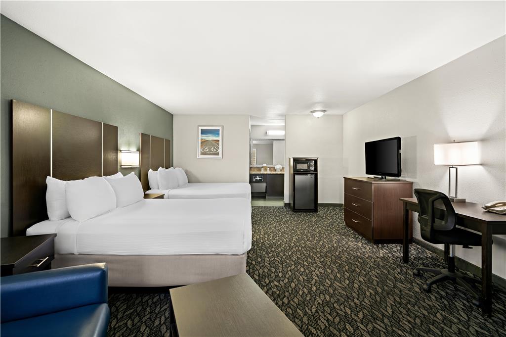 2 Queen Large Room